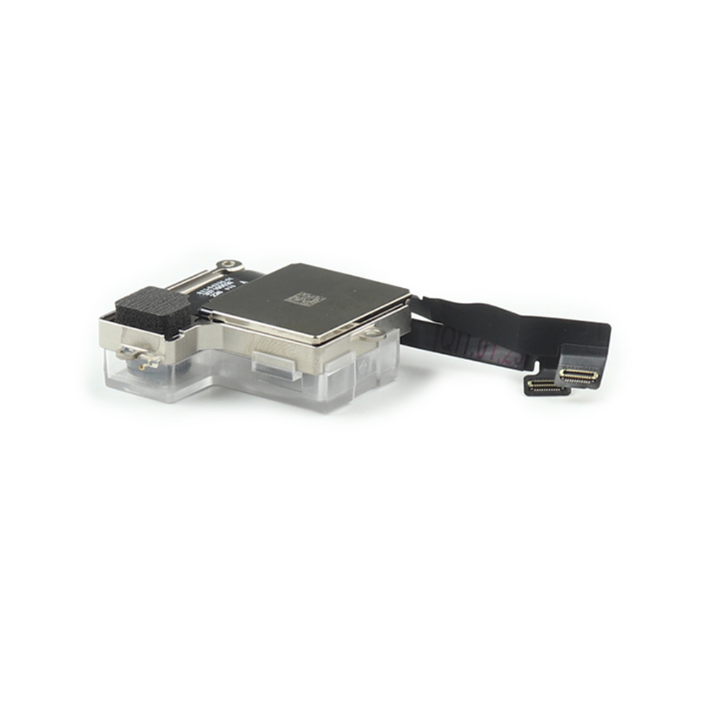 Takakamera iPhone 15:lle Pulled